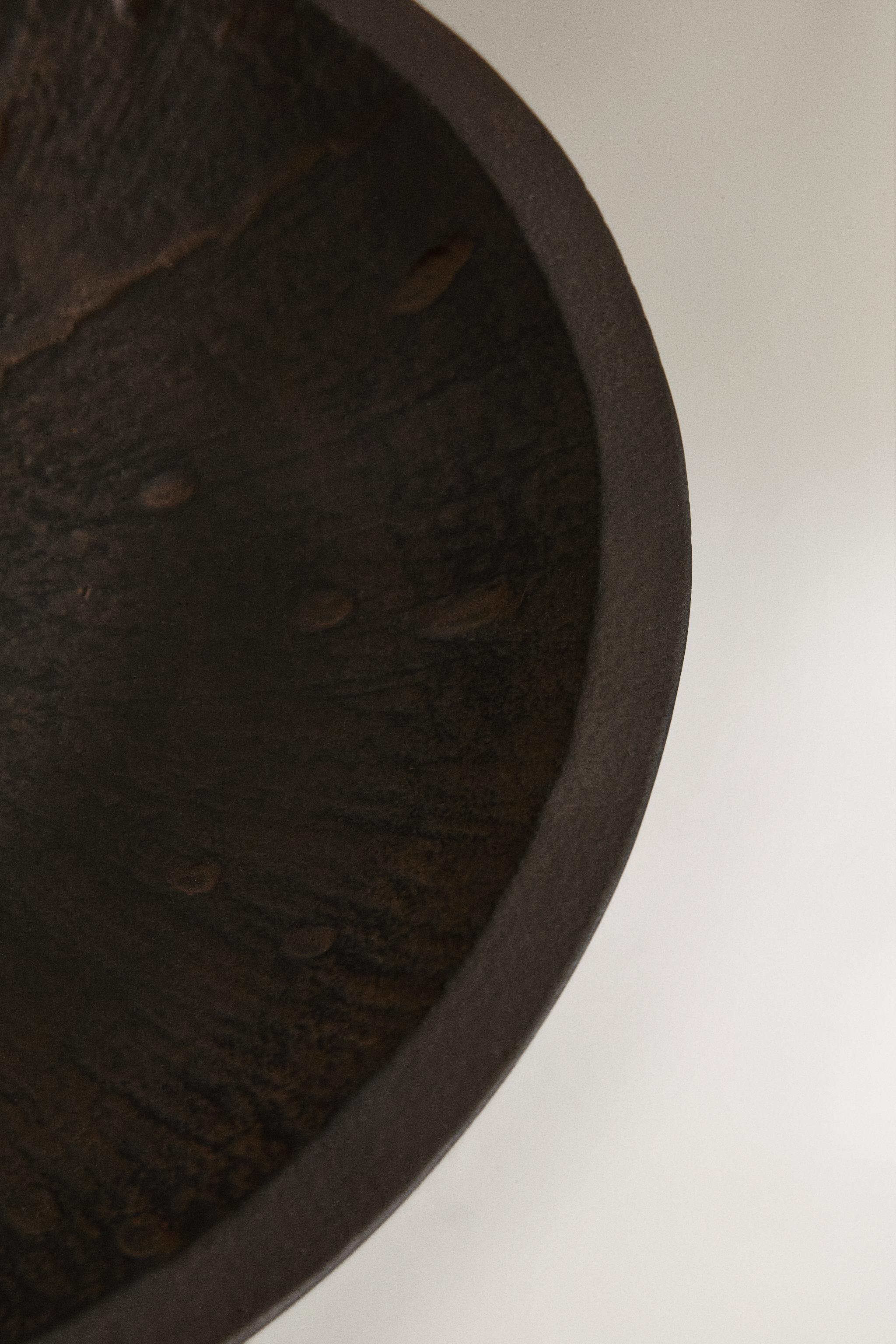 TEXTURED METAL TRAY